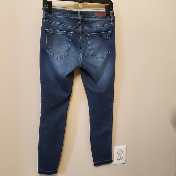 Articles of Society Carly Released Hem Crop Jeans - Picture 5 of 5